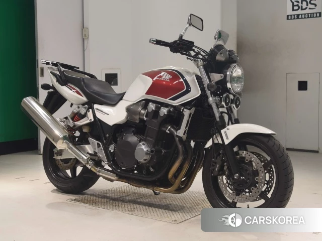 Проданный Honda CB1300SF 2010 из Японии, фото 3