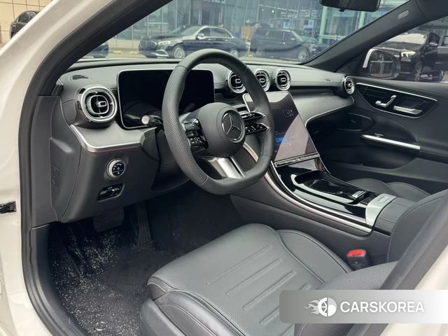 Mercedes-Benz Class C 2023 Белый из Китая, фото 5