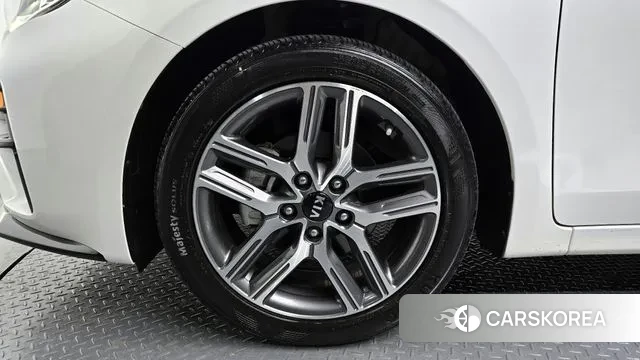 Kia Come New K3 id 3622618 из Кореи 15