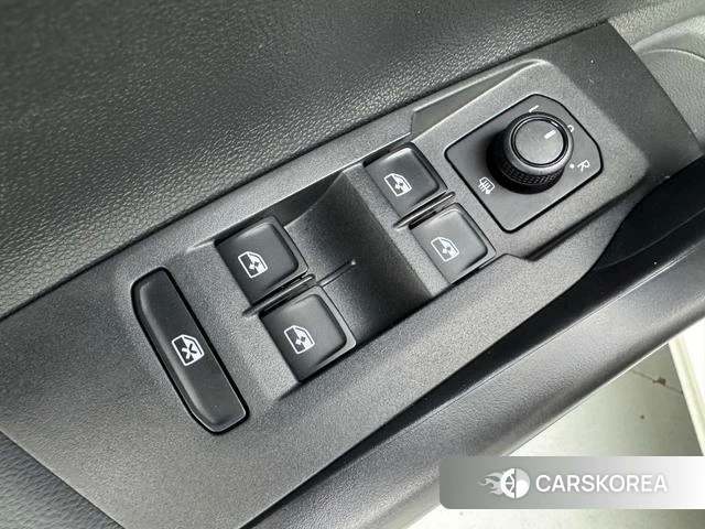 Volkswagen Polo id 4276363 из Китая 23