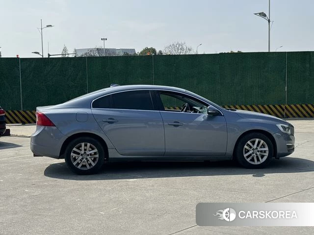 Volvo S60 id 4215713 из Китая 10