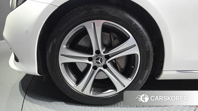 Mercedes-Benz E-Class W213 id 4356569 из Кореи 25