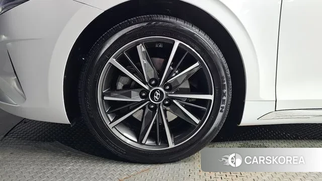 Hyundai The New Grandeur IG id 3192734 из Кореи 15