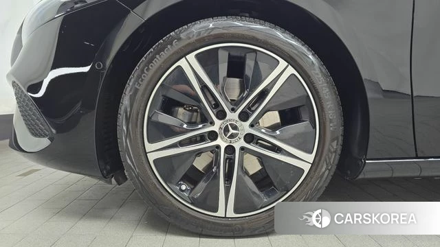 Mercedes-Benz A-Class W177 id 4462744 из Кореи 25