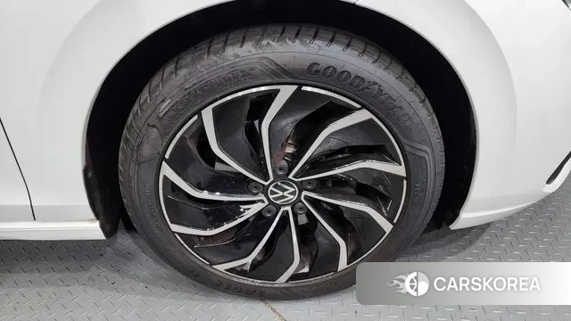 Volkswagen Golf 8th Generation id 2914928 из Кореи 15