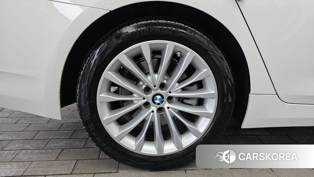 BMW 5 Series (G30) id 4550649 из Кореи 26