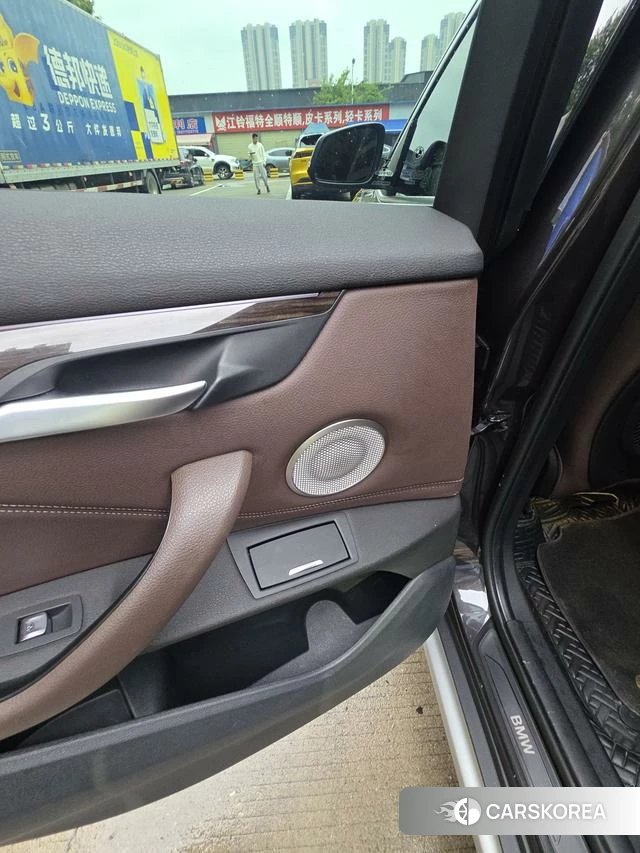 BMW X1 id 4353362 из Китая 11