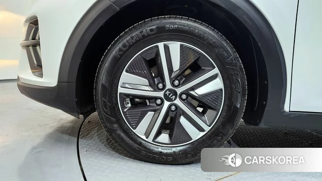 Kia The New Niro id 4389998 из Кореи 15