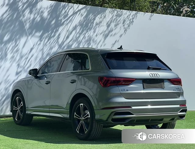 Audi Q3 2023 Темно-серый из Китая, фото 5