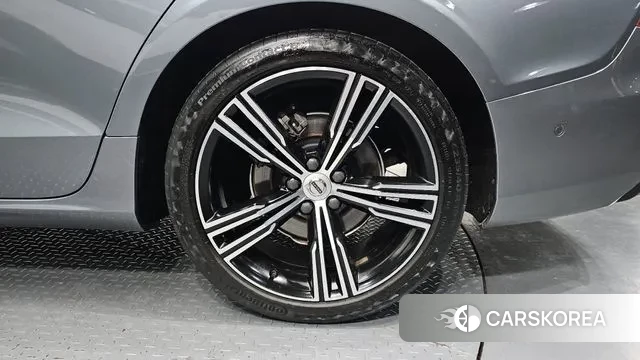 Volvo S60 3rd generation id 3713501 из Кореи 15