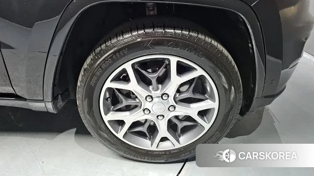 Jeep Grand Cherokee id 3741523 из Кореи 15