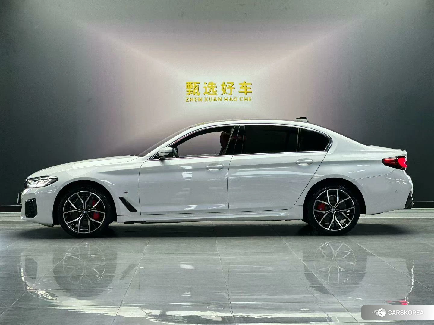 BMW 5 series 2022 Белый из Китая, фото 5