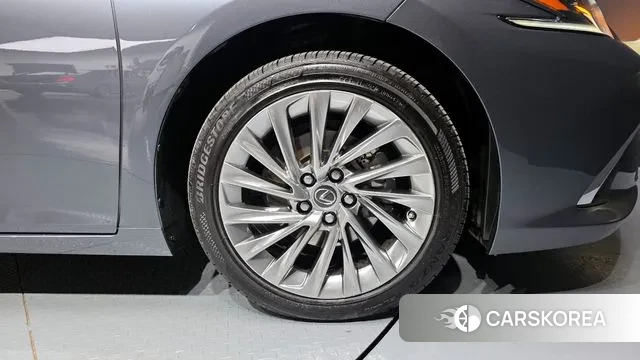 Lexus ES300h 7th generation id 3347429 из Кореи 15