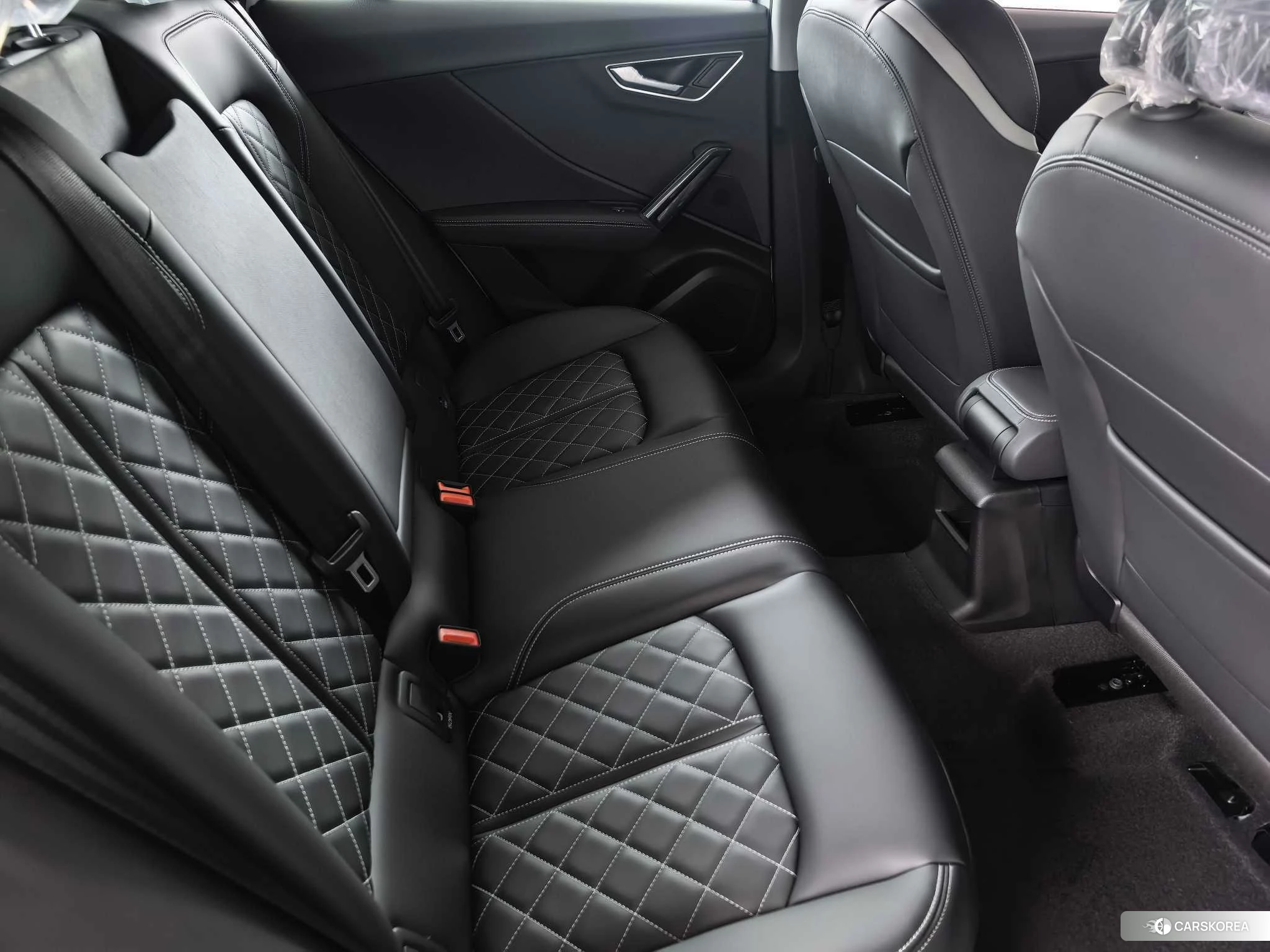 Audi Q2L 2025 Белый из Китая, фото 6