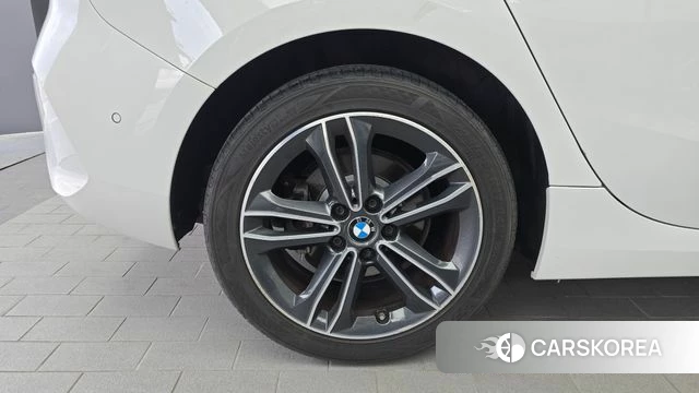 BMW 1 Series (F40) id 4429876 из Кореи 25
