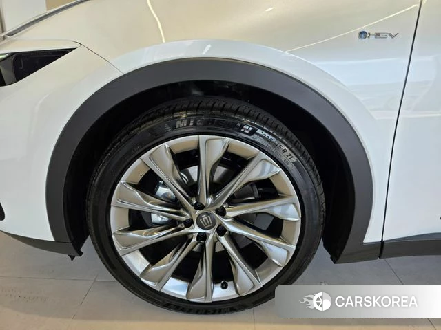 Toyota Crown Crossover id 3914131 из Кореи 11