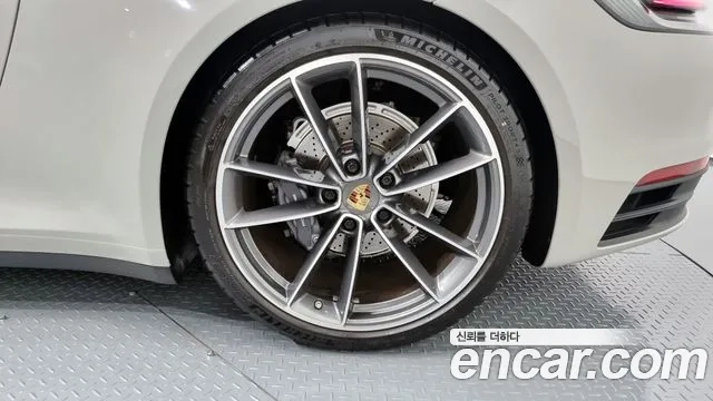 Porsche 911(992) id 2906320 из Кореи 15