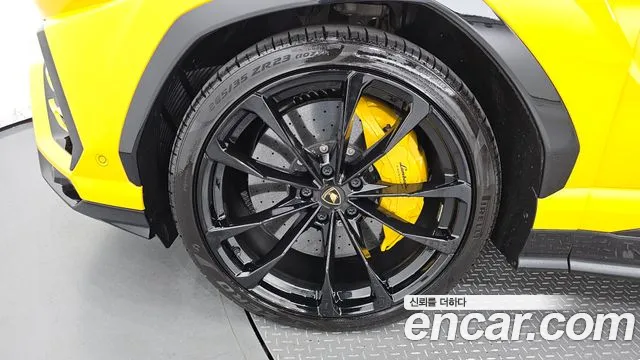 Lamborghini Urus id 2838318 из Кореи 15