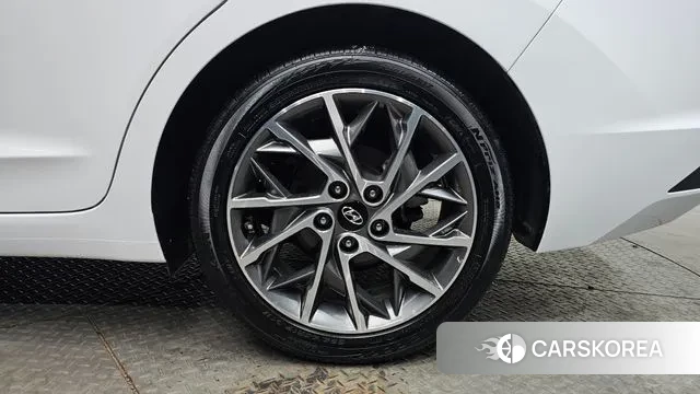 Hyundai The New Avante AD id 3728132 из Кореи 15