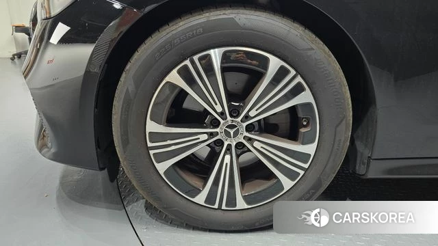 Mercedes-Benz E-Class W214 id 3952498 из Кореи 15