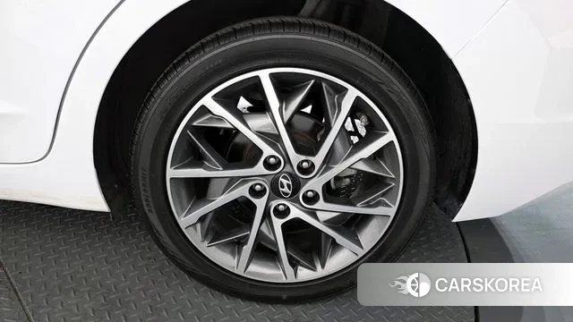 Hyundai The New Avante AD id 3760992 из Кореи 15