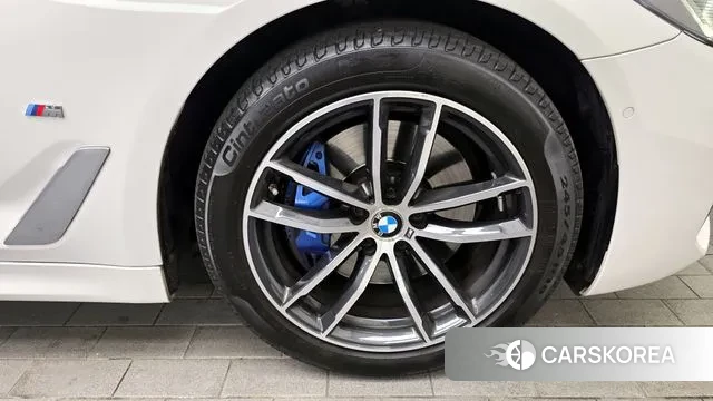 BMW 5 Series (G30) id 3746714 из Кореи 15