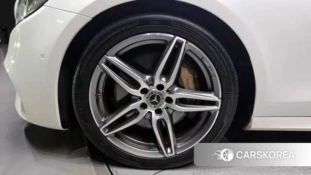 Mercedes-Benz E-Class W213 id 3034168 из Кореи 15