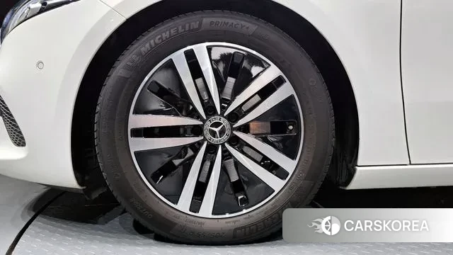 Mercedes-Benz A-Class W177 id 2965188 из Кореи 15