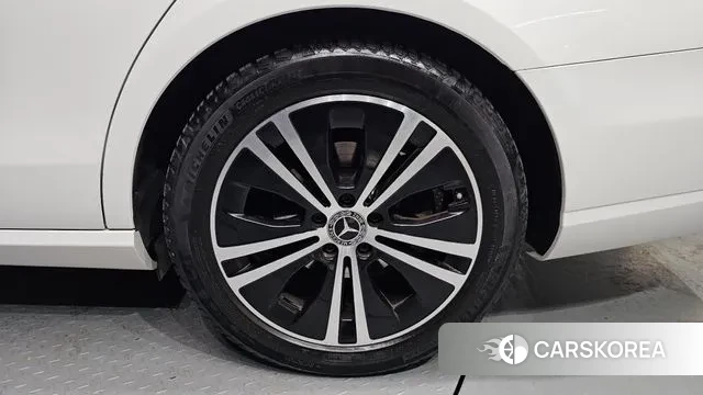 Mercedes-Benz E-Class W213 id 3626007 из Кореи 15