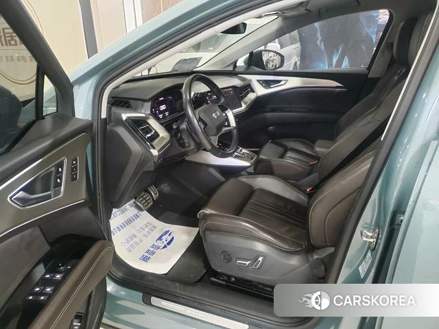 Audi Q5 e-tron 2023 Зеленый из Китая, фото 5