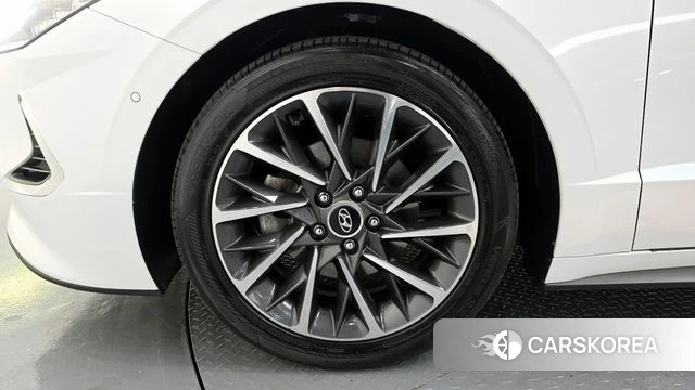 Hyundai Sonata (DN8) id 3936779 из Кореи 15