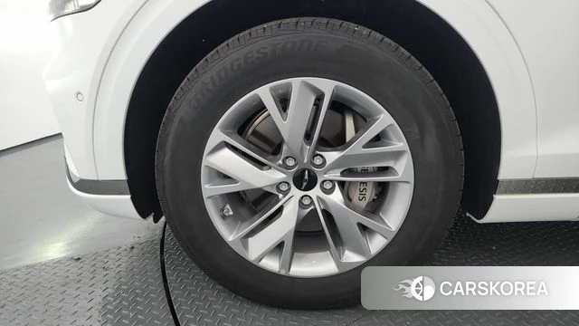 Genesis GV70 id 3939940 из Кореи 15