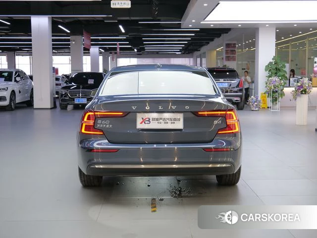Volvo S60 id 4214058 из Китая 15