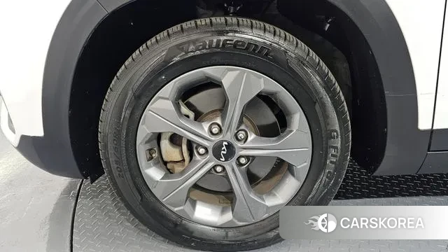 Kia Seltos id 3378482 из Кореи 15