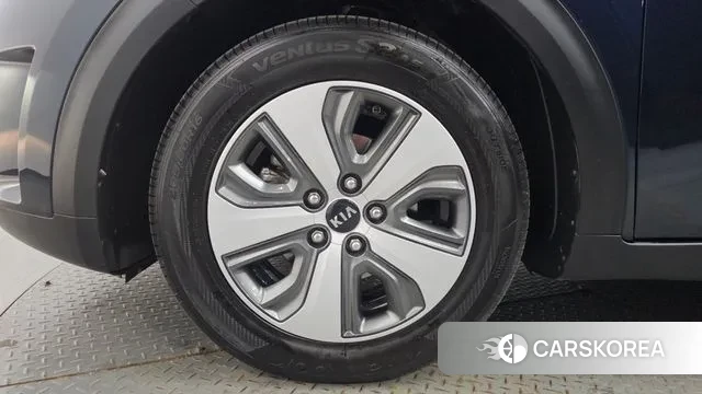Kia Niro id 3403184 из Кореи 15