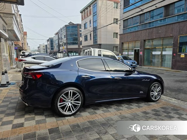 Maserati Ghibli id 3823892 из Кореи 10