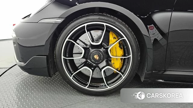 Porsche 911(992) id 4848655 из Кореи 15