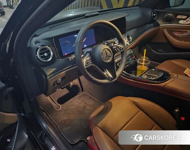 Mercedes-Benz E-Class W213 2023 Черный из Кореи, фото 5