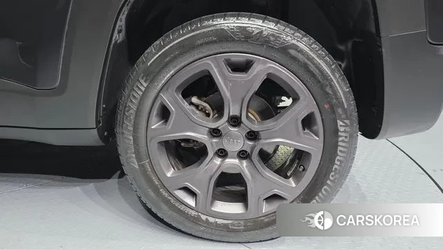 Jeep Renegade id 3681285 из Кореи 15