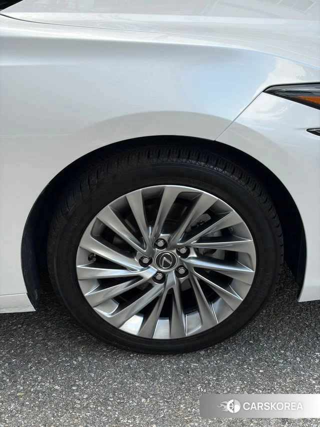 Lexus ES300h 7th generation id 4882386 из Кореи 8
