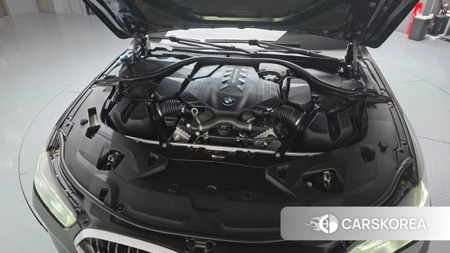 BMW 8 Series (G15) id 4793069 из Кореи 32