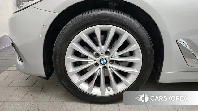 BMW 5 Series (G30) id 3017896 из Кореи 15