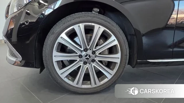 Mercedes-Benz E-Class W213 id 3539336 из Кореи 14