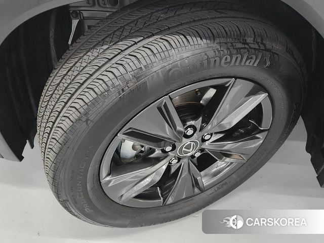 Lexus UX300h id 4629914 из Кореи 14