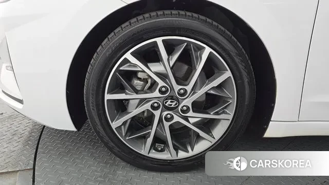 Hyundai The New Avante AD id 3444870 из Кореи 15