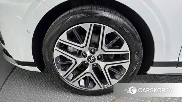 Hyundai Grandeur (GN7) id 3262101 из Кореи 15