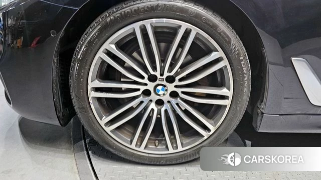 BMW 5 Series (G30) id 3795306 из Кореи 15