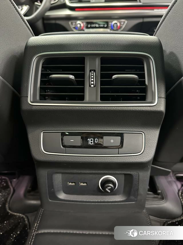 Audi Q5L id 4253376 из Китая 18