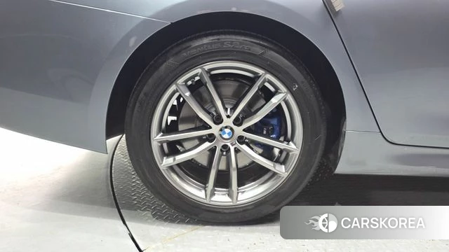 BMW 5 Series (G30) id 4397969 из Кореи 15