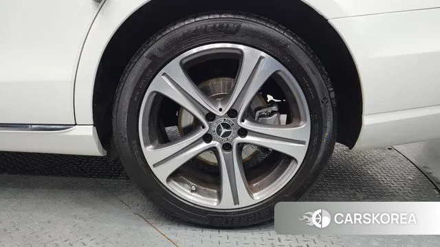 Mercedes-Benz E-Class W213 id 3766419 из Кореи 16
